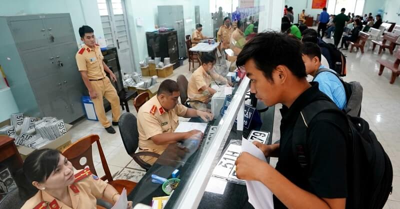 Bấm biển số xe máy ở đâu