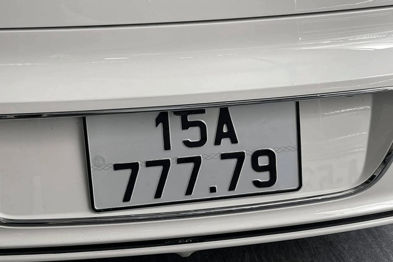 Biển số xe tứ quý 7 giá bao nhiêu