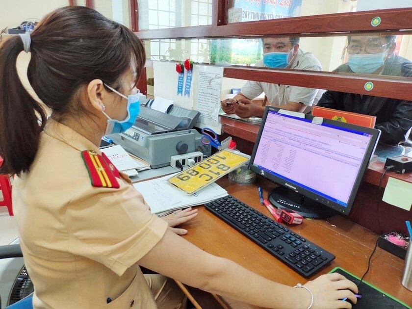 Lệ phí đăng ký biển số xe ô tô