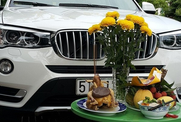 cúng xe cuối năm
