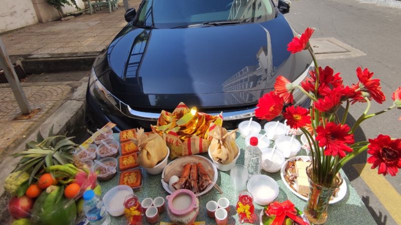 cúng xe năm mới