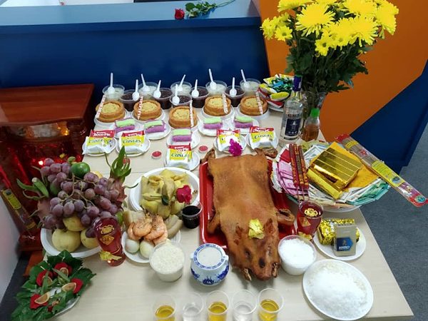 cúng xe tải