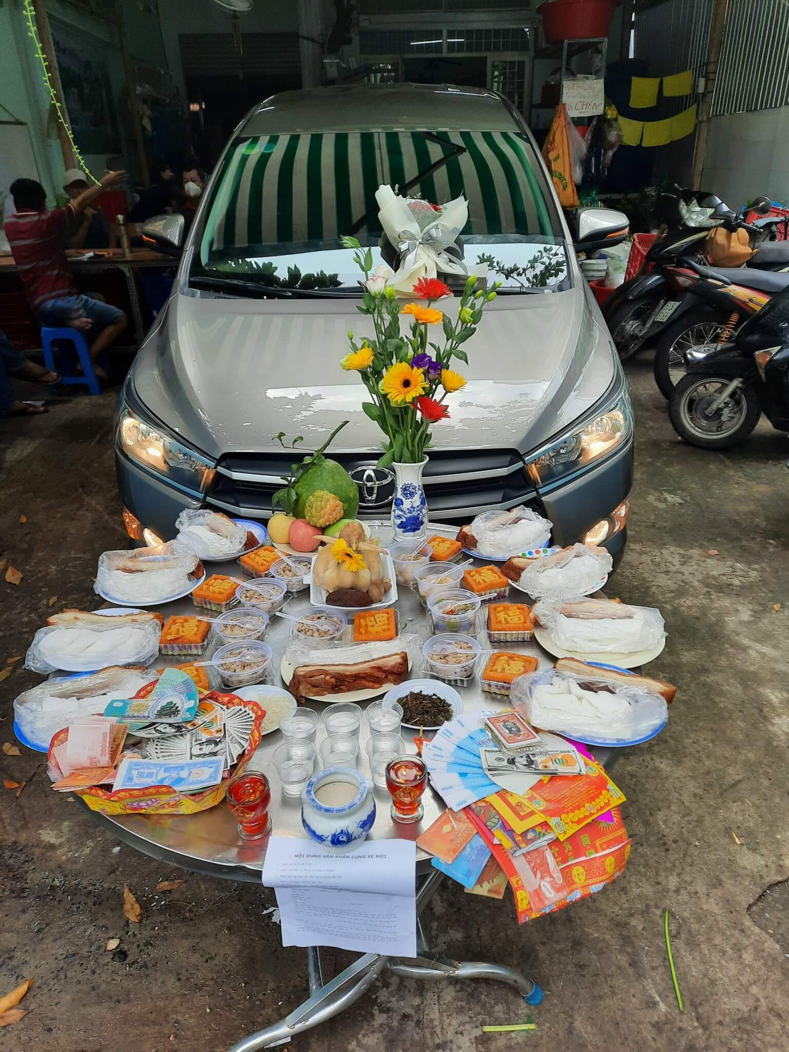 văn khấn cúng xe cuối năm